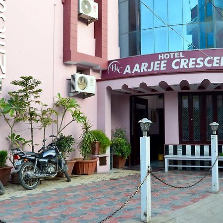 Oyo 6179 Hotel Aarjee Crescent ג'איפור מראה חיצוני תמונה